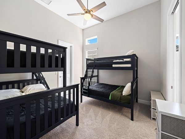 Naples Home 1025824