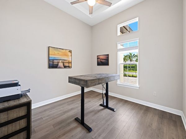 Naples Home 1025824