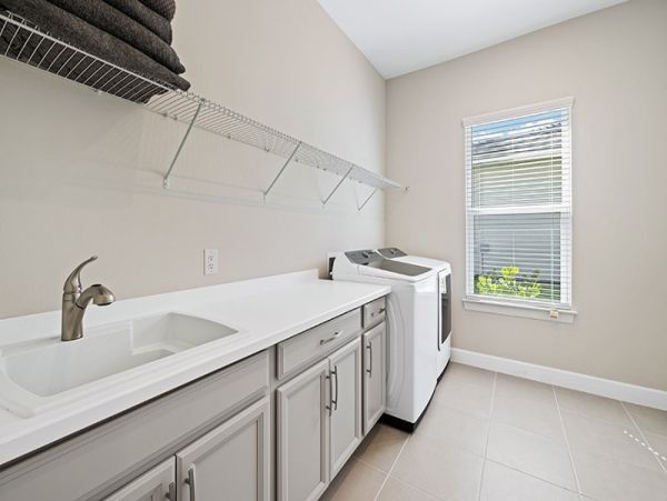Naples Home 1025824