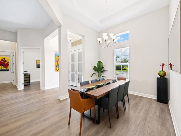 Naples Home 1025824
