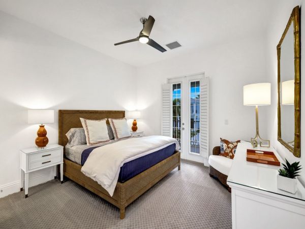 Naples Home 1025828
