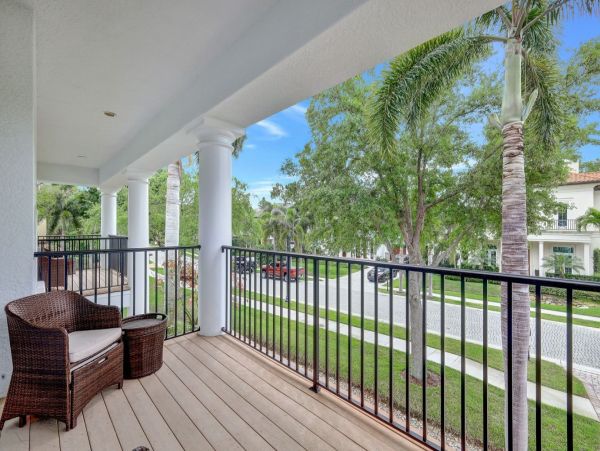 Naples Home 1025828