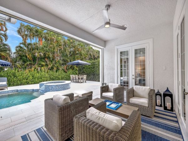 Naples Home 1025828