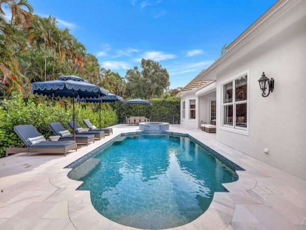 Naples Home 1025828