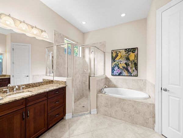 Naples Vacation Rental with 4 Bedrooms & Pool