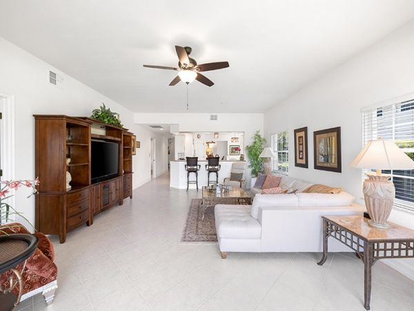 Naples Condo 1025832