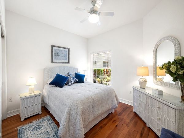 Naples Condo 1025832