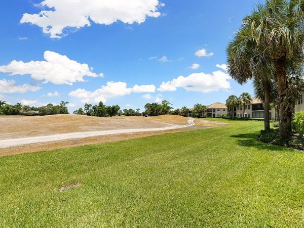 Naples Condo 1025832