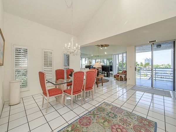 Naples Condo 1025833