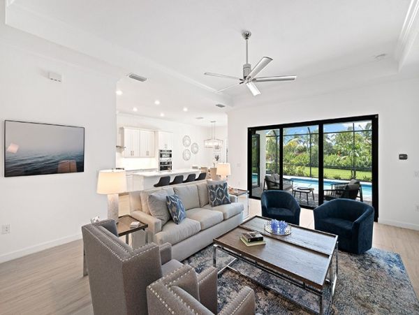 Naples Home 1025834