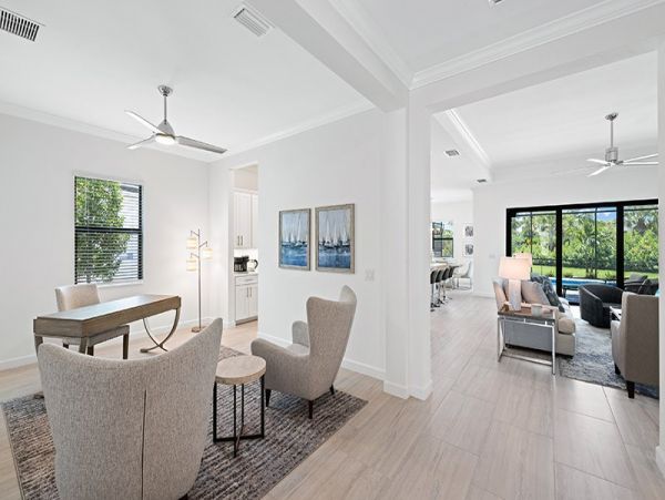 Naples Home 1025834