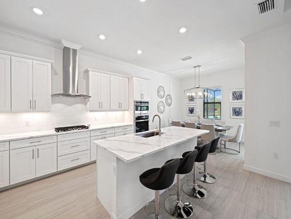Naples Home 1025834
