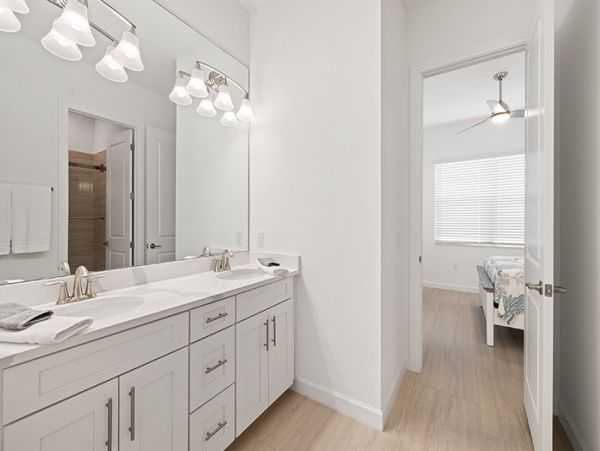 Naples Home 1025834