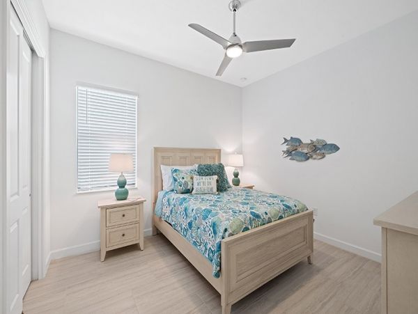 Naples Home 1025834