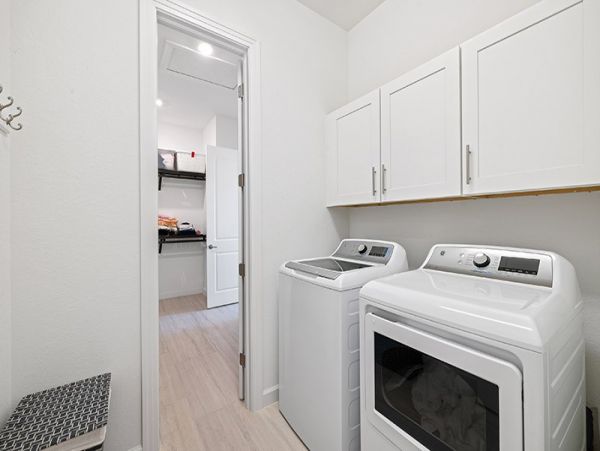 Naples Home 1025834