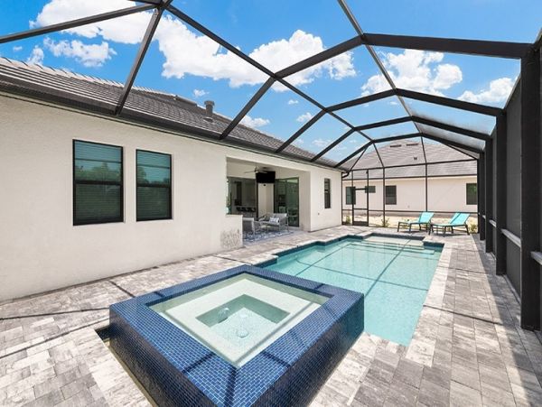 Naples Home 1025834