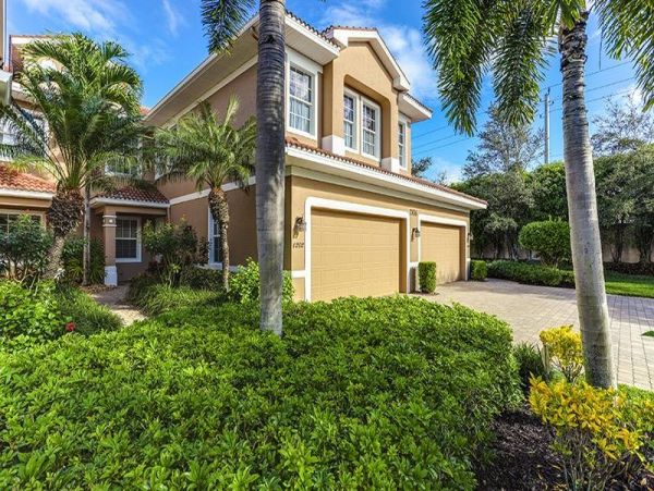 Naples Condo 1025835