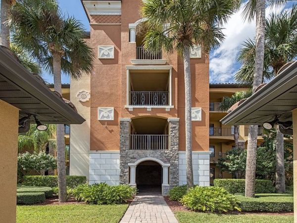 Naples Condo 1025836