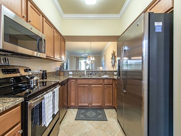 Naples Condo 1025836