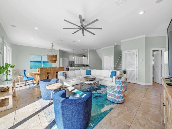 Stunning Gulf-front Vacation Rental in Gulf Shores, AL