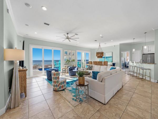 Stunning Gulf-front Vacation Rental in Gulf Shores, AL