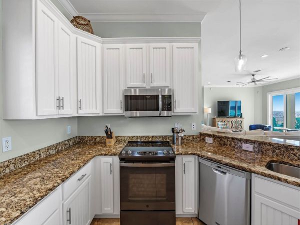Stunning Gulf-front Vacation Rental in Gulf Shores, AL