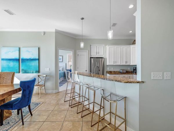 Stunning Gulf-front Vacation Rental in Gulf Shores, AL