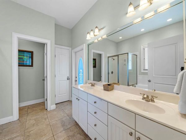 Stunning Gulf-front Vacation Rental in Gulf Shores, AL