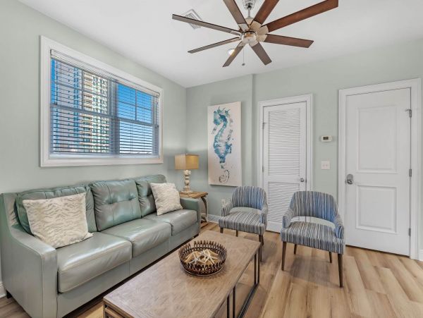Stunning Gulf-front Vacation Rental in Gulf Shores, AL