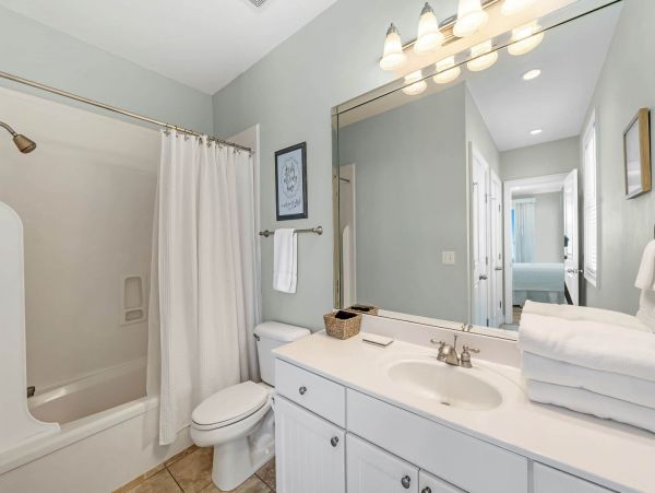 Stunning Gulf-front Vacation Rental in Gulf Shores, AL