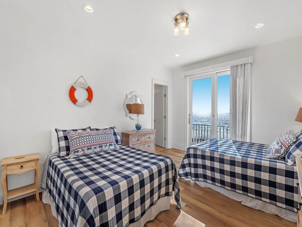 Stunning Gulf-front Vacation Rental in Gulf Shores, AL