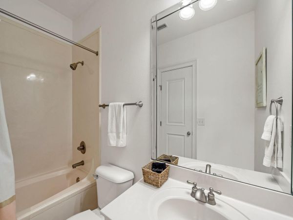Stunning Gulf-front Vacation Rental in Gulf Shores, AL