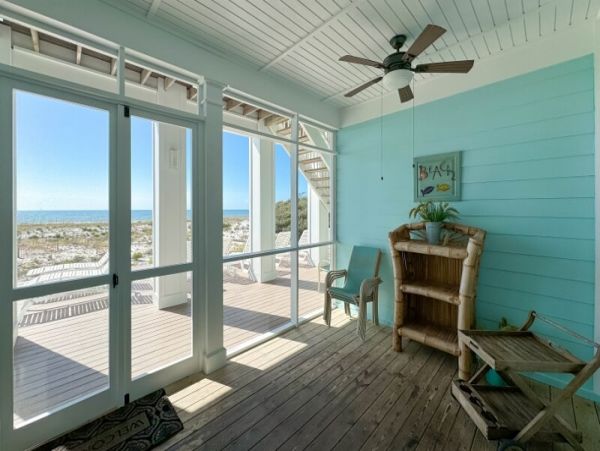 Beachfront Vacation Retreat with Full Ocean Views