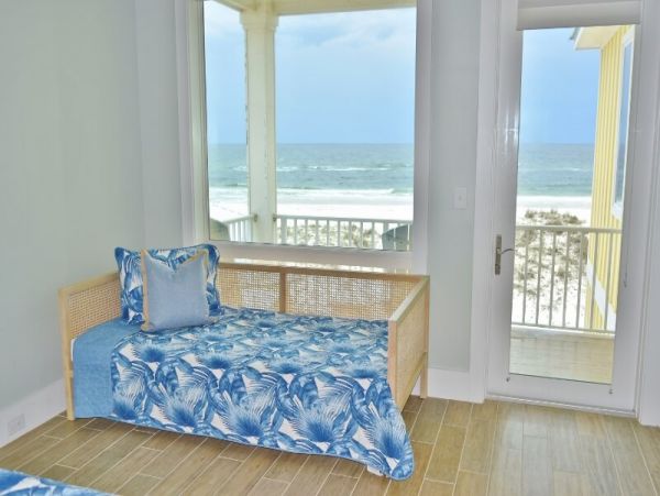 Luxurious Beachfront Home in Gulf Shores - Private Pool & Concierge Services