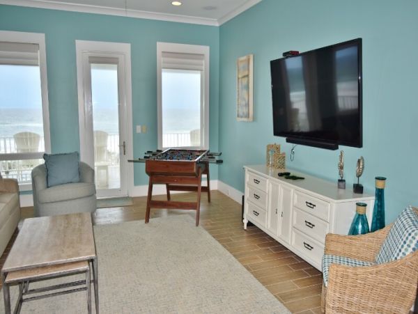 Luxurious Beachfront Home in Gulf Shores - Private Pool & Concierge Services