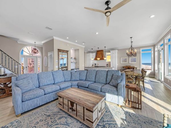 Beachfront Vacation Rental with 7 Bedrooms & Private Pool