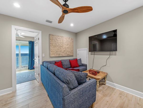 Beachfront Vacation Rental with 7 Bedrooms & Private Pool
