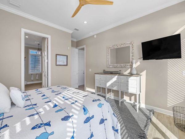 Beachfront Vacation Rental with 7 Bedrooms & Private Pool
