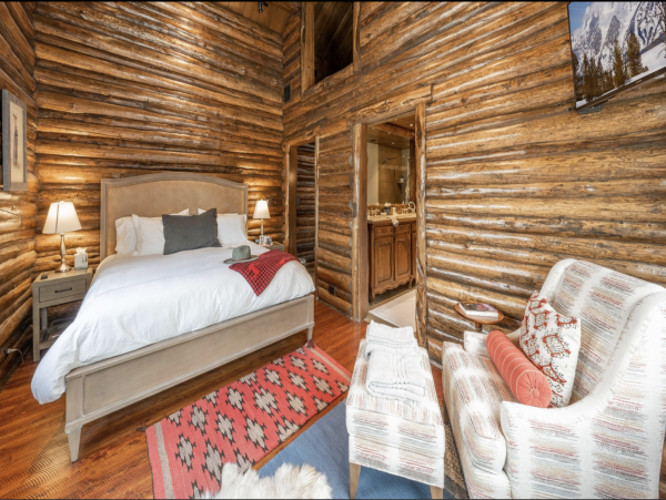 The ultimate Jackson Home Residence Main Home Guest Cottage
