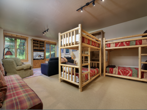 Jackson Hole Lovely Home with 4 Bedrooms