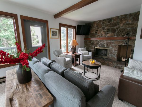 Gorgeous Two Bedroom Vacation Rental in Teton Village