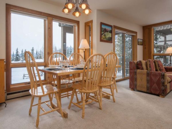 Ski in - Ski out Jackson Vacation Condo Sleeps 5 Guests