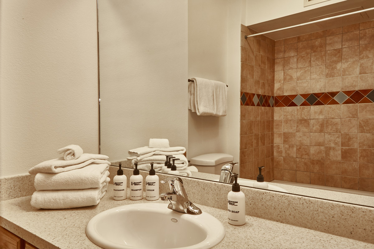 Luxury  Teton Village Condominium - Perfect for Families & Adventurers