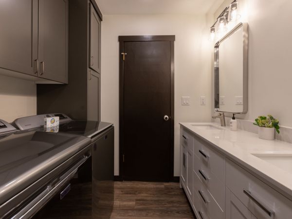 Amazing Vacation Condo  Sleeps 7 Guests.