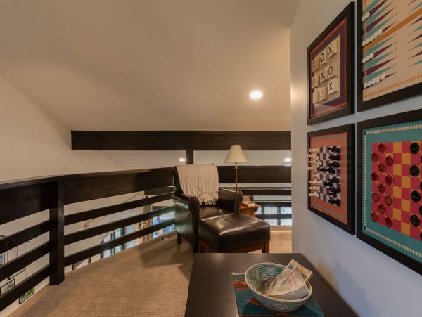 Amazing Vacation Condo  Sleeps 7 Guests.