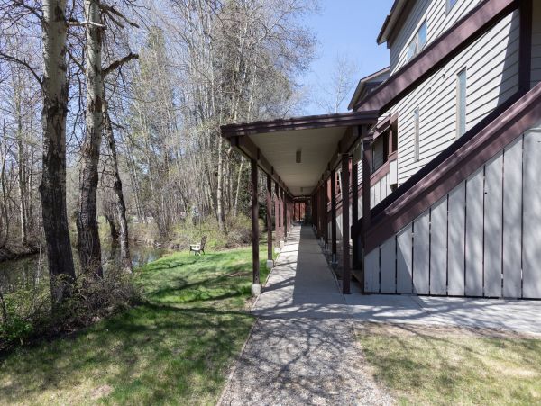 Amazing Vacation Condo  Sleeps 7 Guests.