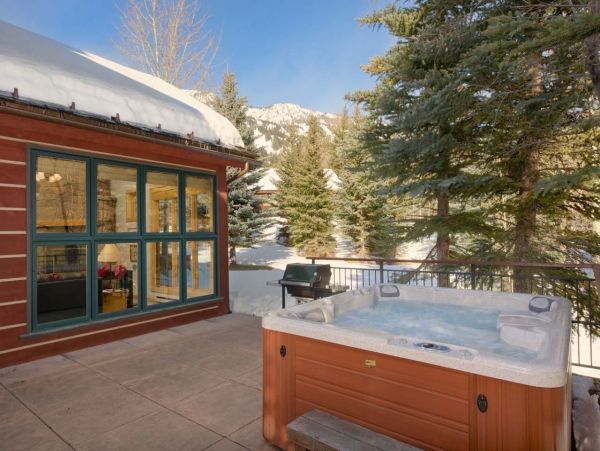 Steps away from moose Creek Chairlift