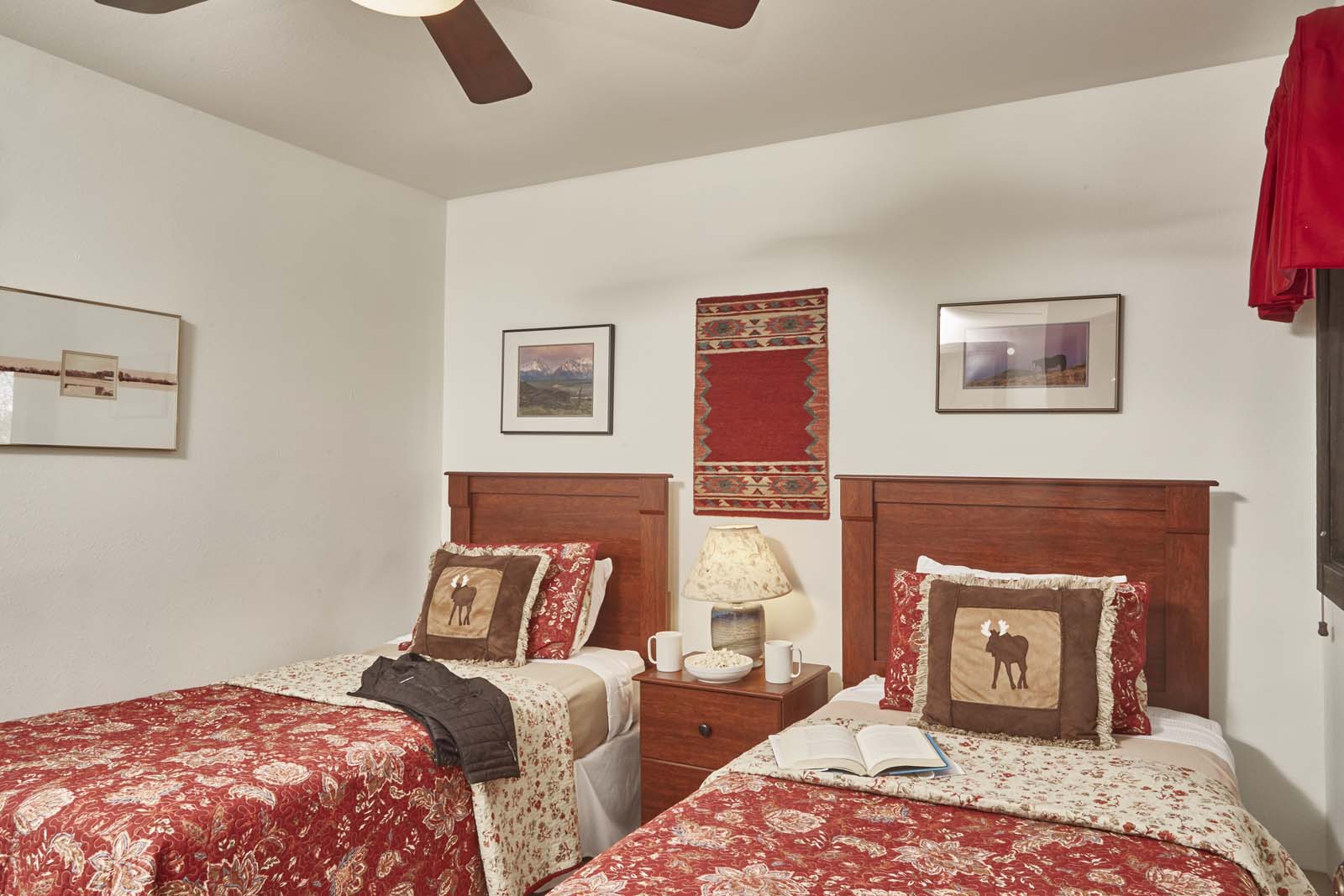 Teton Village Two Bedroom Condo, Walk to Lift.