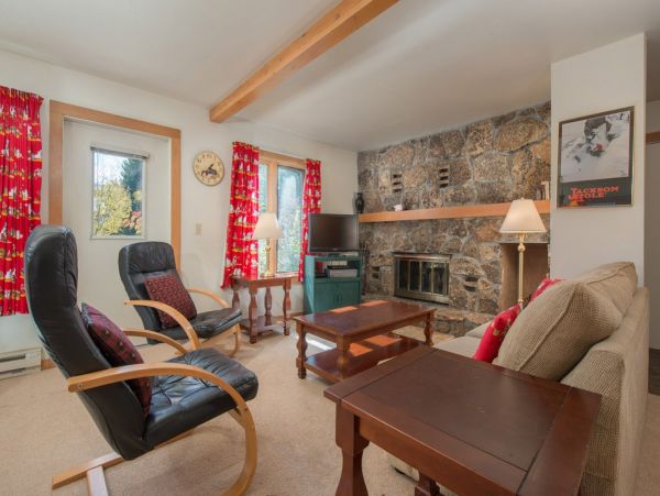 NEW ARRIVAL Walk to Lift Dining & Shopping Teton Village
