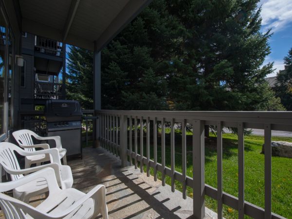 NEW ARRIVAL Walk to Lift Dining & Shopping Teton Village